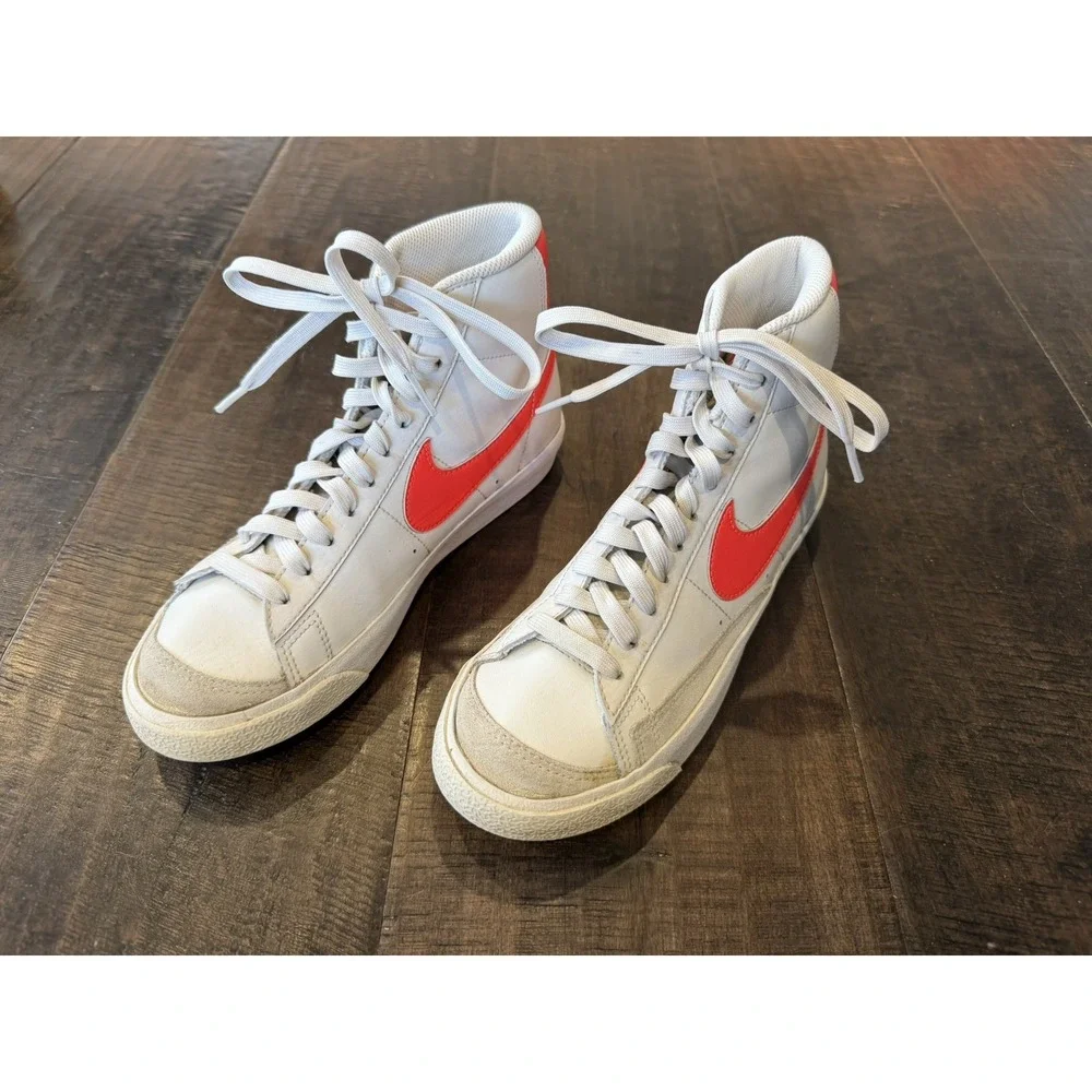 Nike Blazer‎ Mid '77 Unisex Kids GS 6Y White/Orange Shoes Sneakers [DA4086-110]